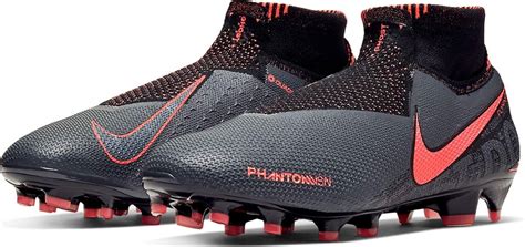 voetbalschoenen maat 43